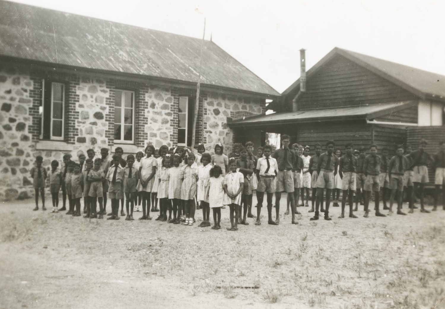 Schoolyard-Uniform